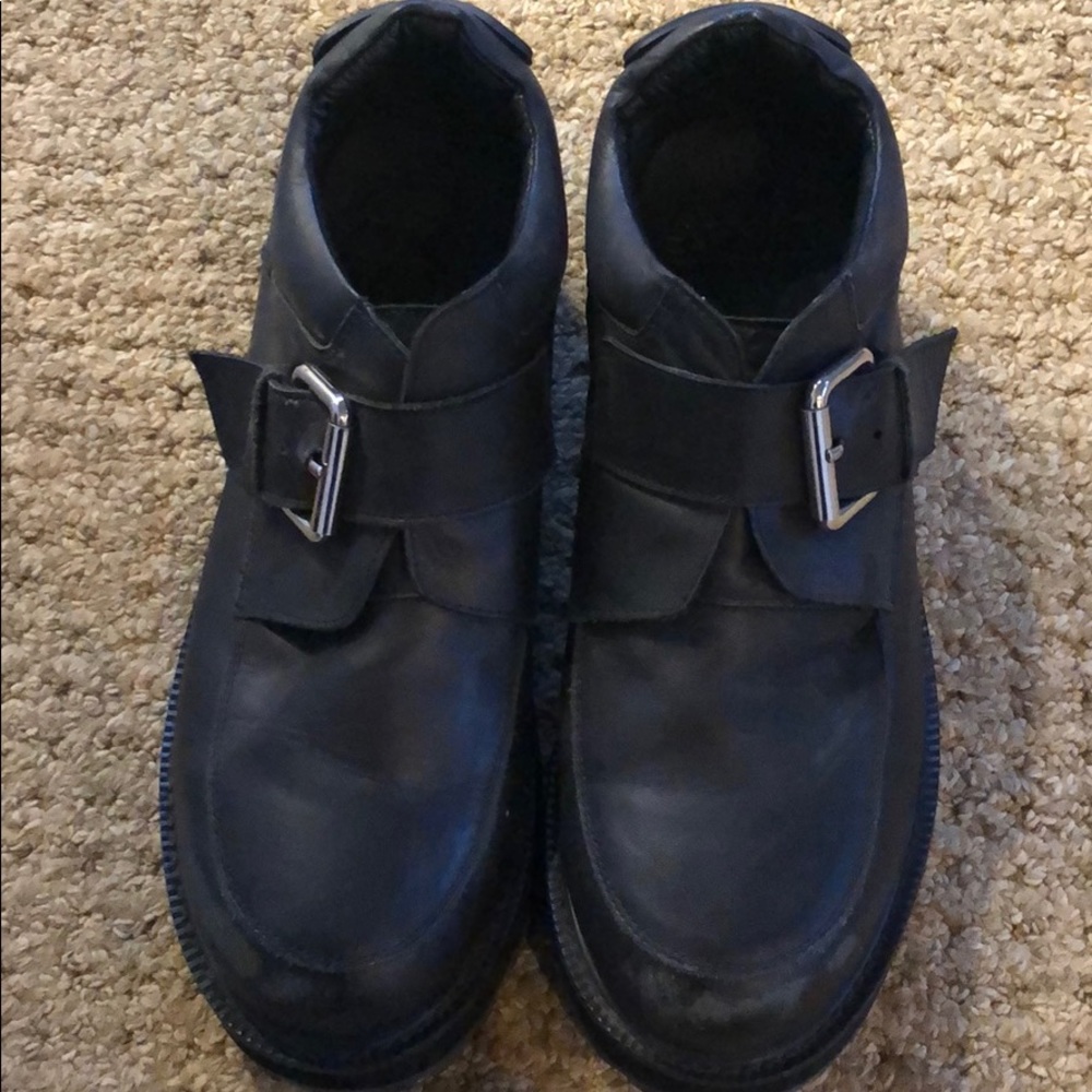 Black leather unif platforms